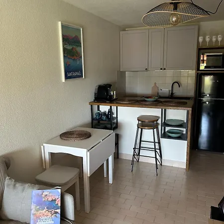 Climatise Avec Vue Panoramique Sur La Baie D'agay Apartman *