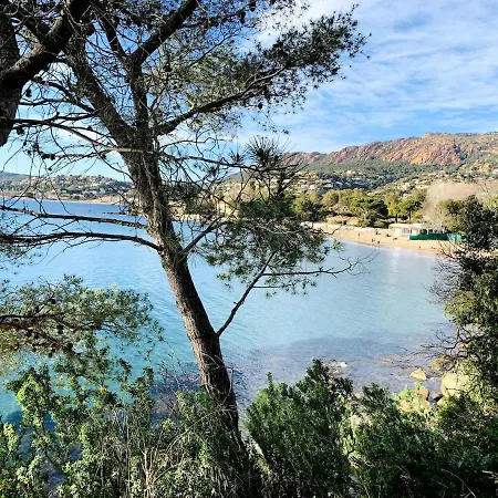 Climatisé Avec Vue Panoramique Sur La Baie D'agay * Saint-Raphaël