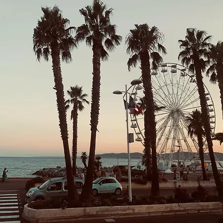 Climatise Avec Vue Panoramique Sur La Baie D'agay Apartman *