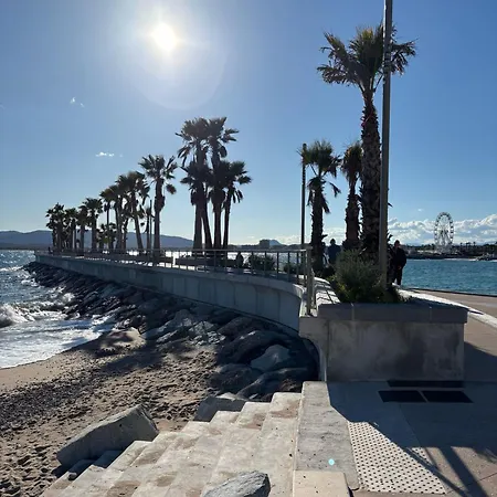 Apartman Climatise Avec Vue Panoramique Sur La Baie D'agay Saint-Raphaël